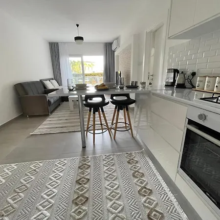 Διαμέρισμα Caesar Iskele Long Cornelius 99 *